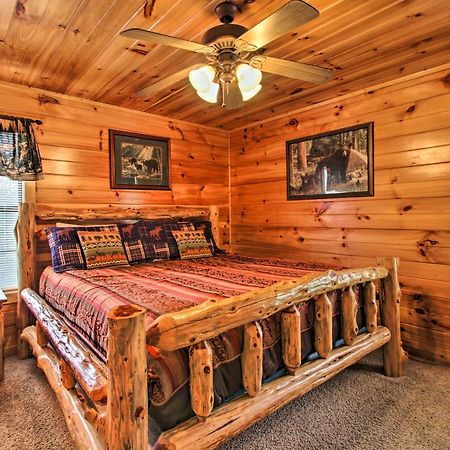 Expansive Gatlinburg Cabin Hot Tub, Deck And Grill! 外观 照片