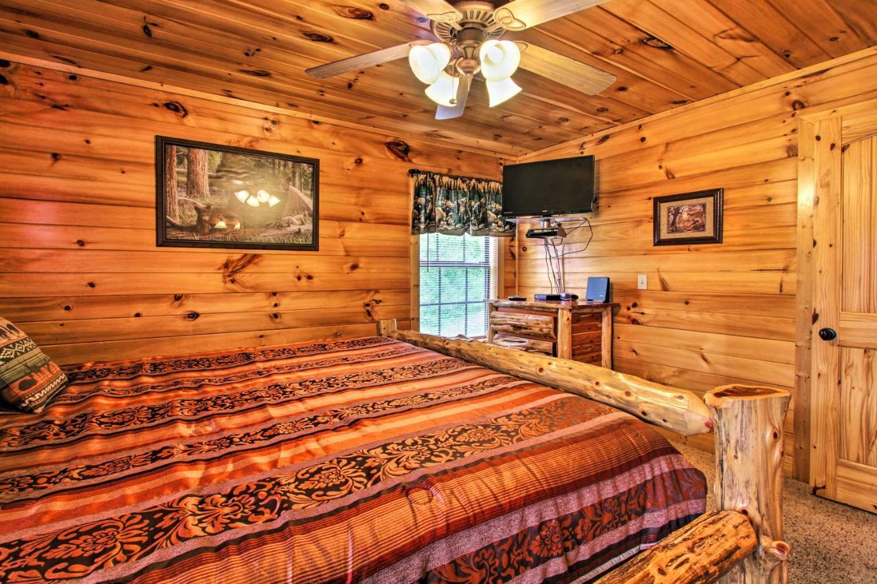 Expansive Gatlinburg Cabin Hot Tub, Deck And Grill! 外观 照片