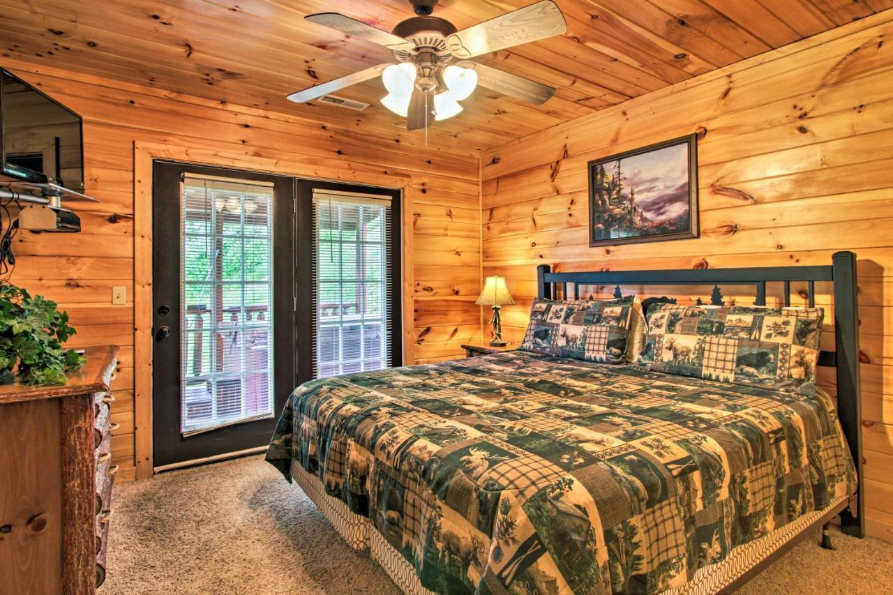 Expansive Gatlinburg Cabin Hot Tub, Deck And Grill! 外观 照片